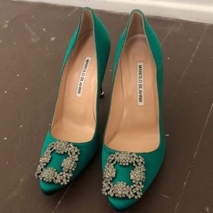 Manolo Blahnik Hangisi